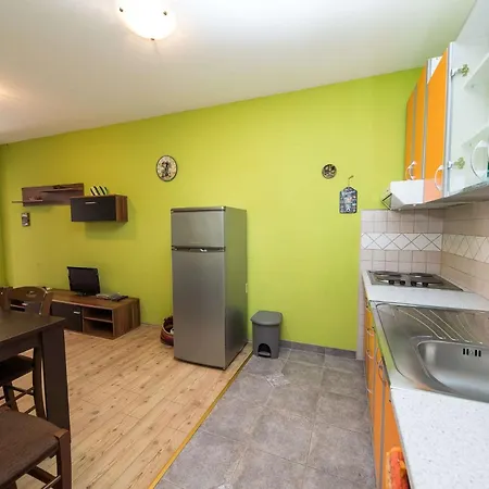 Adriatic Apartment *