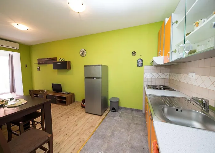 Adriatic Apartment *